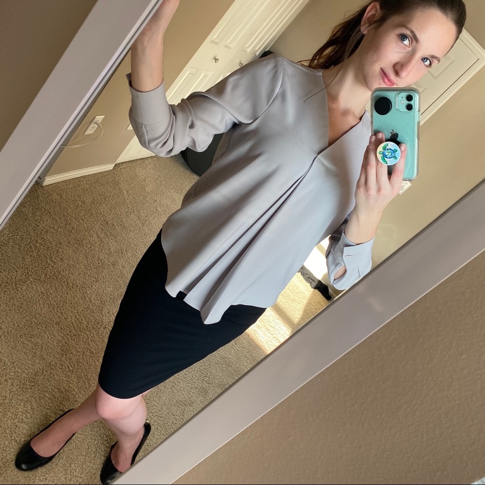 Unstainable Quinn Silver blouse size 0
